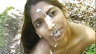 Njut av en mångsidig samling heta Desi-kvinnor som når orgasm, vilket resulterar i en ansiktsbehandling. En måste-se-sammanställning för creampie-entusiaster