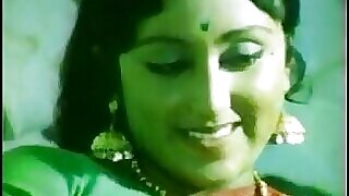 Indiai menyasszony Mingle Hindi filmben, érzéki és magával ragadó
